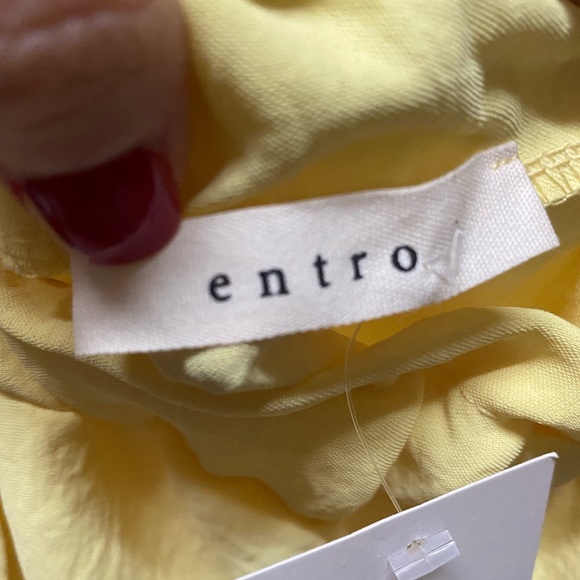 Fun adjustable top - Picture 3 of 4